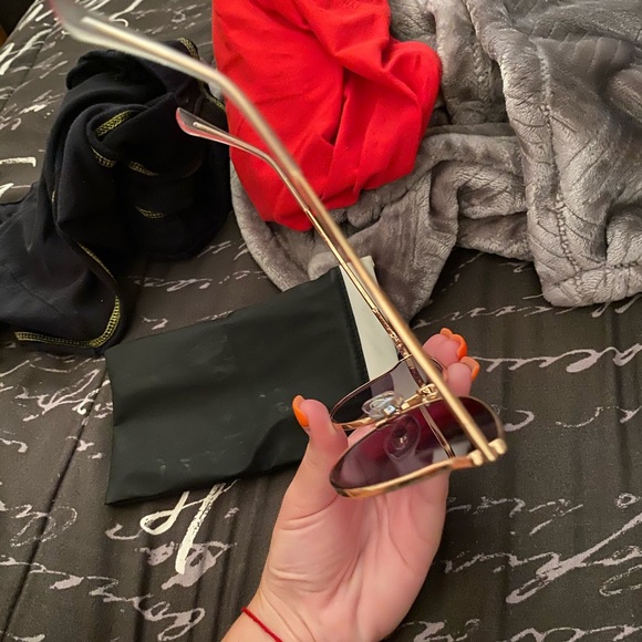 Quay Australia Sunglasses - Picture 6 of 8